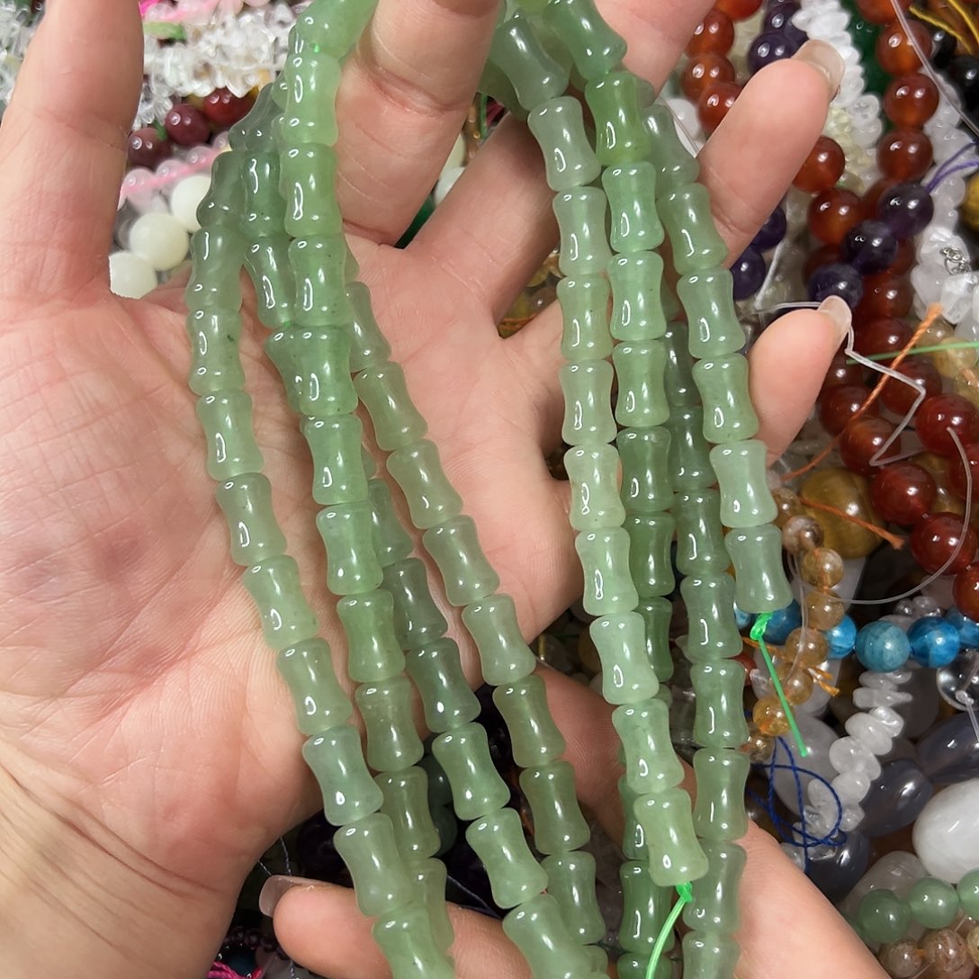 玛瑙/玉髓未镶嵌珠宝半成品，绿东陵竹节一条