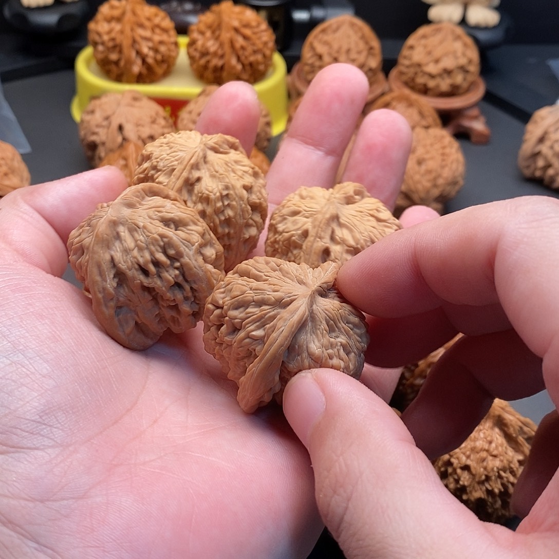 文玩核桃把件四座楼白狮子