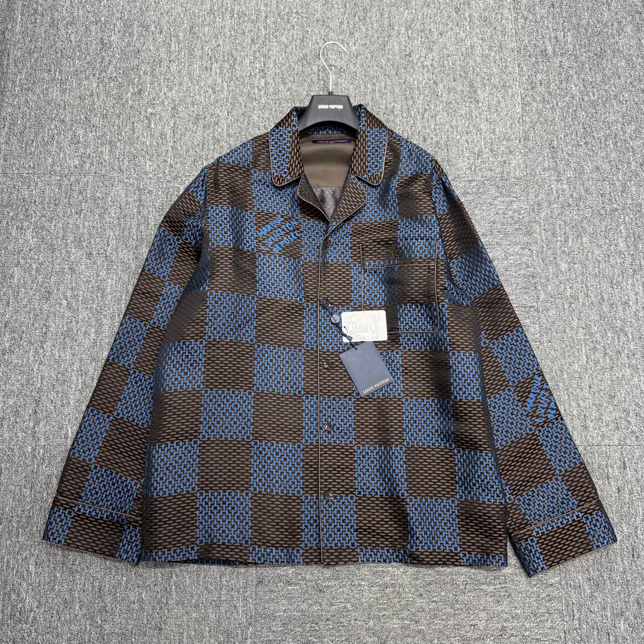 louis vuitton lv 菲董棋盘格桑蚕丝外套/M码/全新带吊/12404