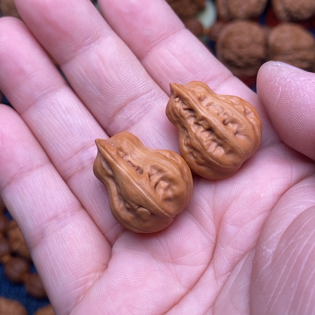 文玩核桃把件手捻