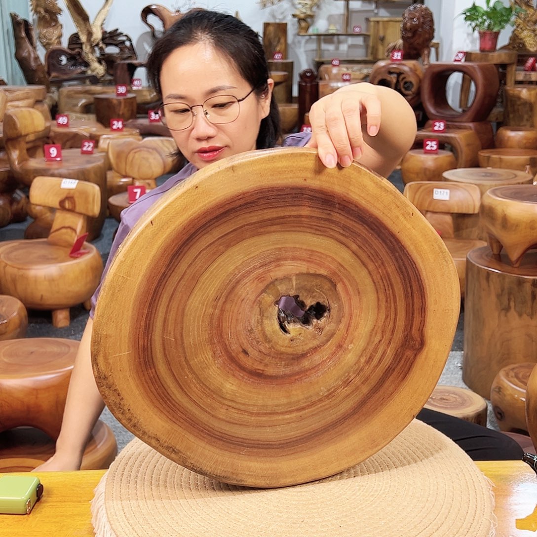 号香樟木尺寸：45-38-5cm