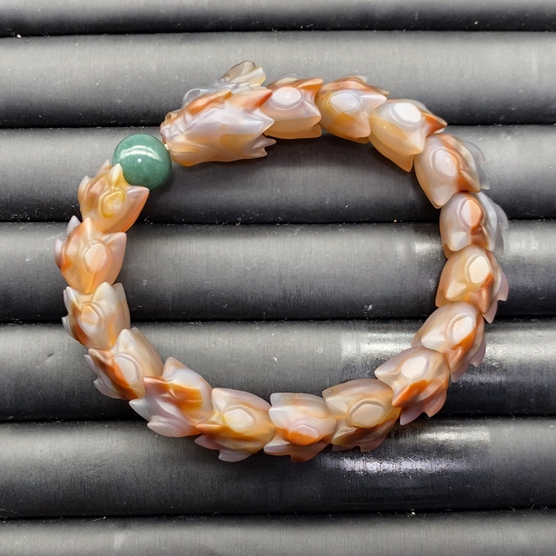 指****玛瑙/玉髓未镶嵌颈饰