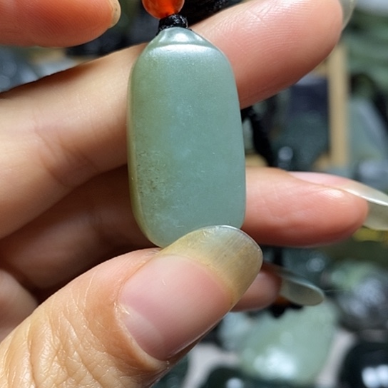 未镶嵌和田玉（糖玉）珠宝半成品