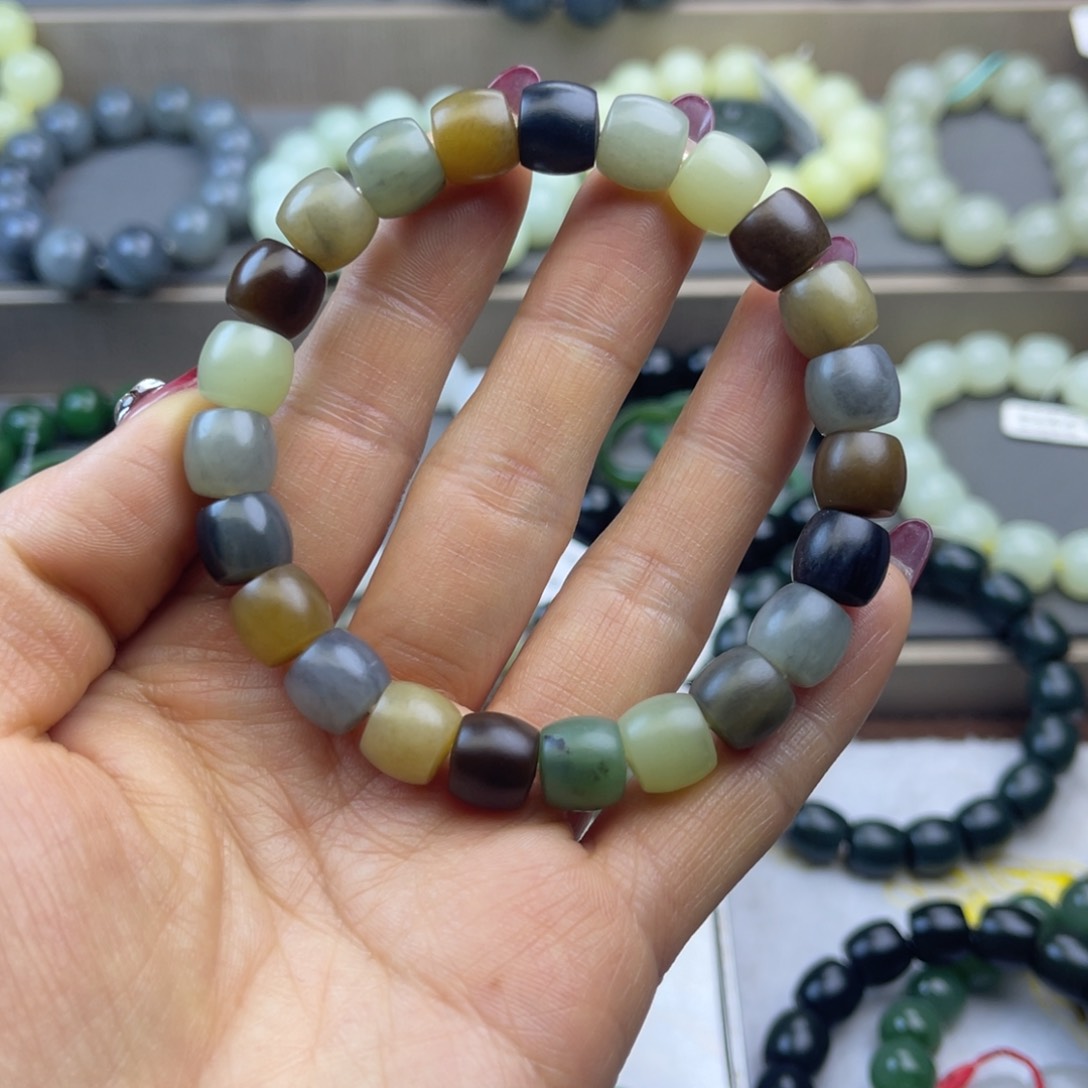 和田玉手链未镶嵌