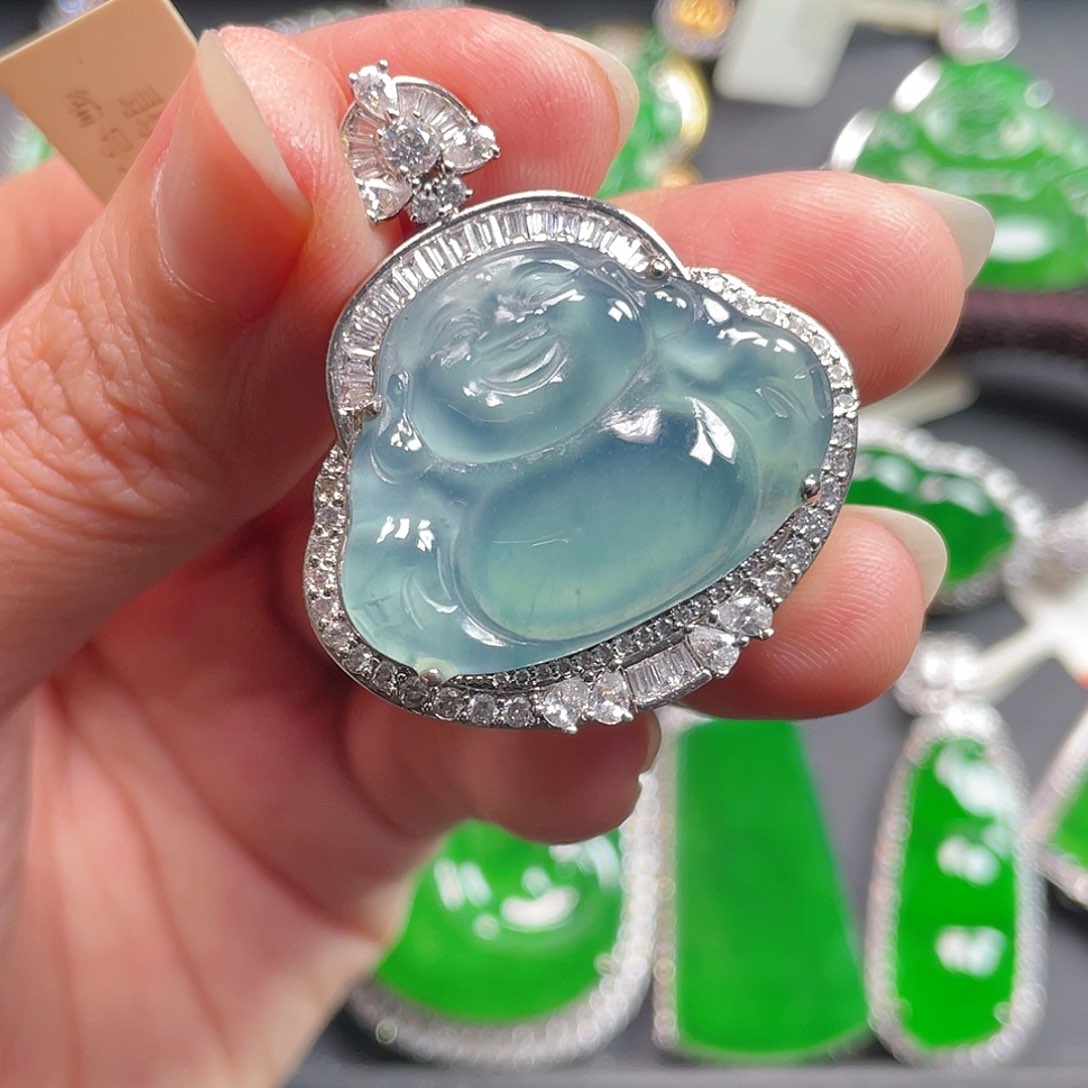 吊坠(不含链)未镶嵌翡翠