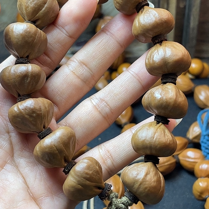 M***臂橄榄核手串橄榄核手串