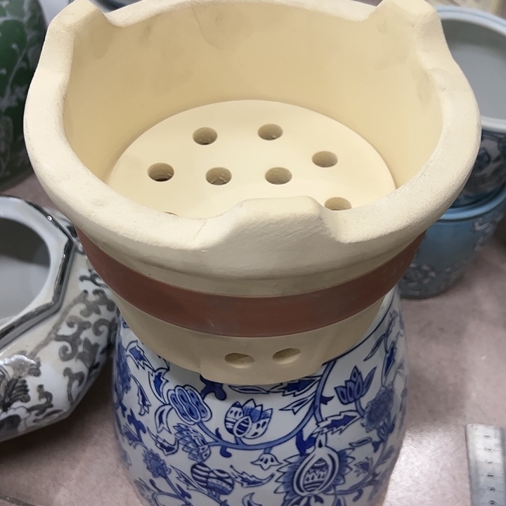 瓷片瑕。。。。。。。。。。。。。。。