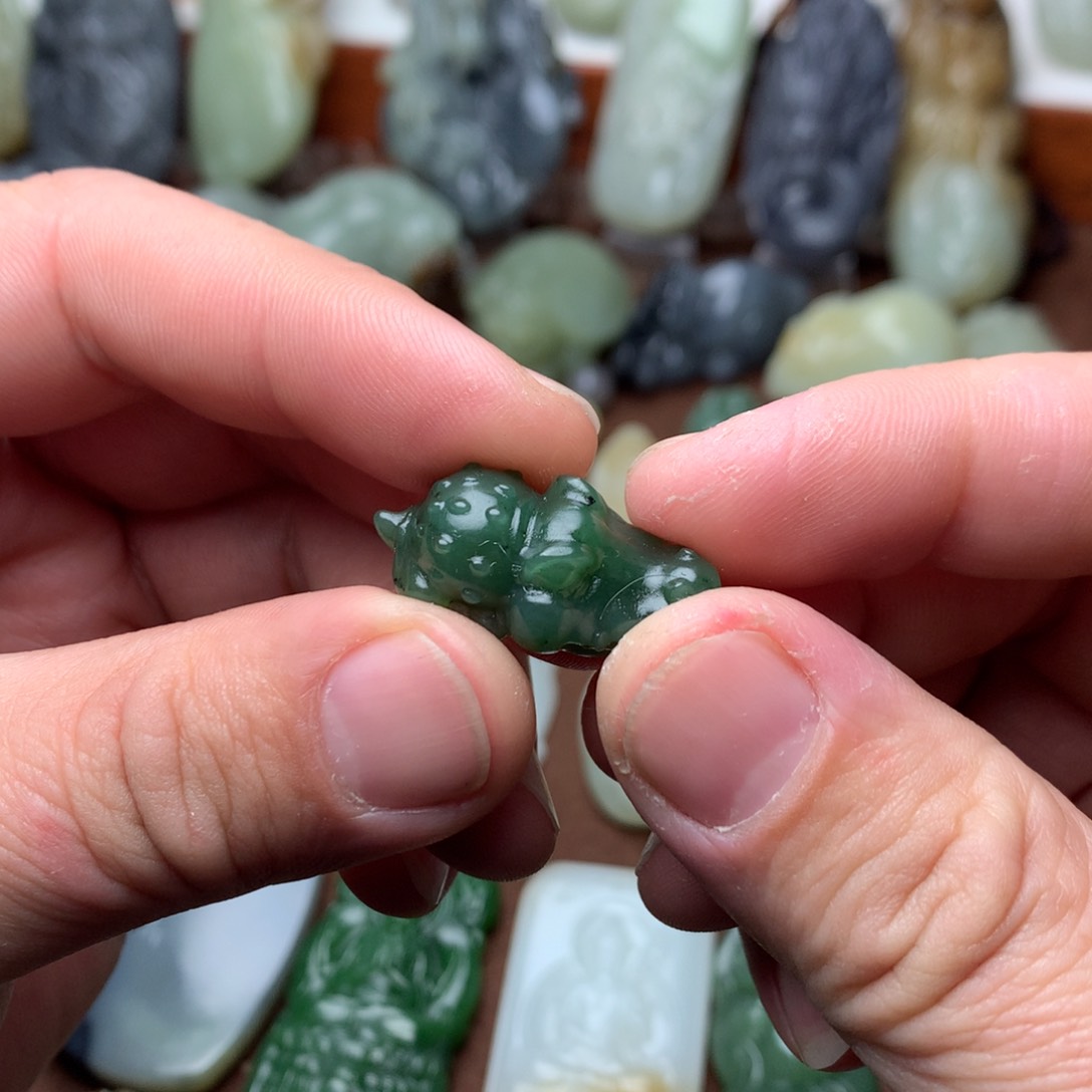 和田玉挂件未镶嵌