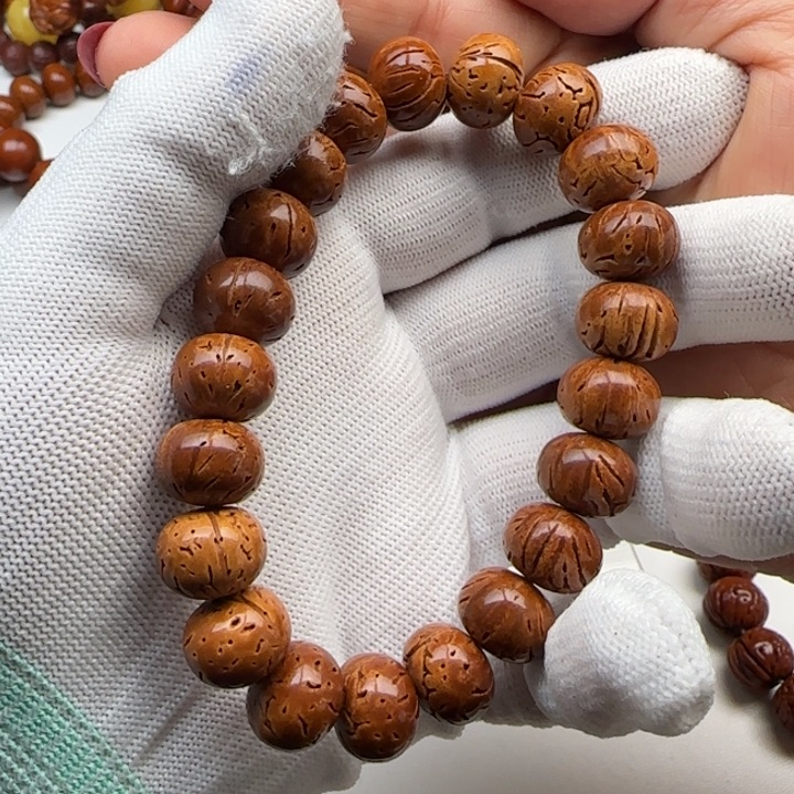 桃核桃核桃核手串