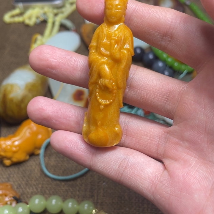 流***狗和田玉未镶嵌颈饰