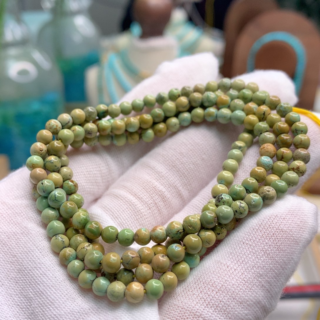 绿松石未镶嵌饰品