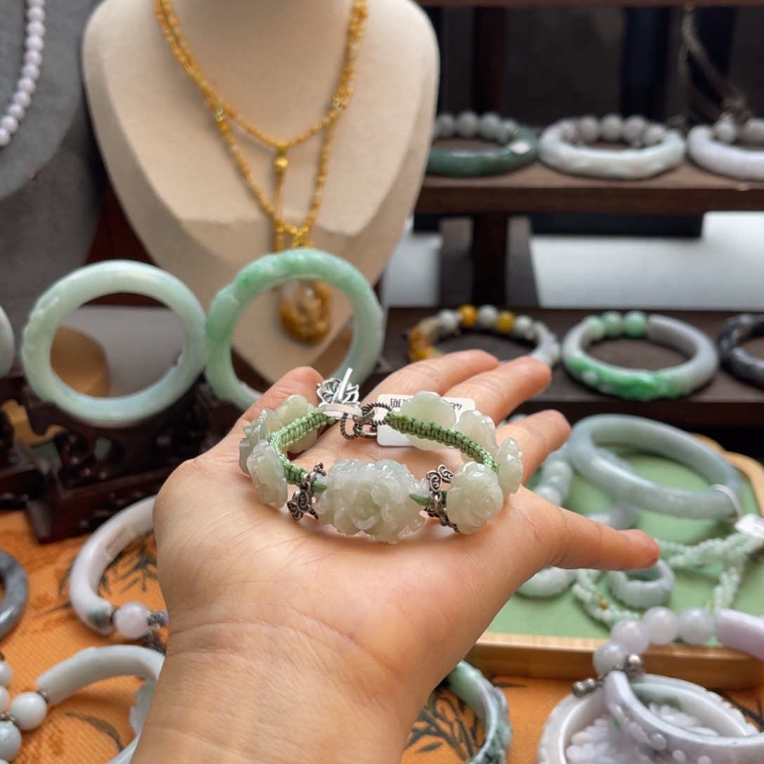 用***1翡翠未镶嵌手链手链