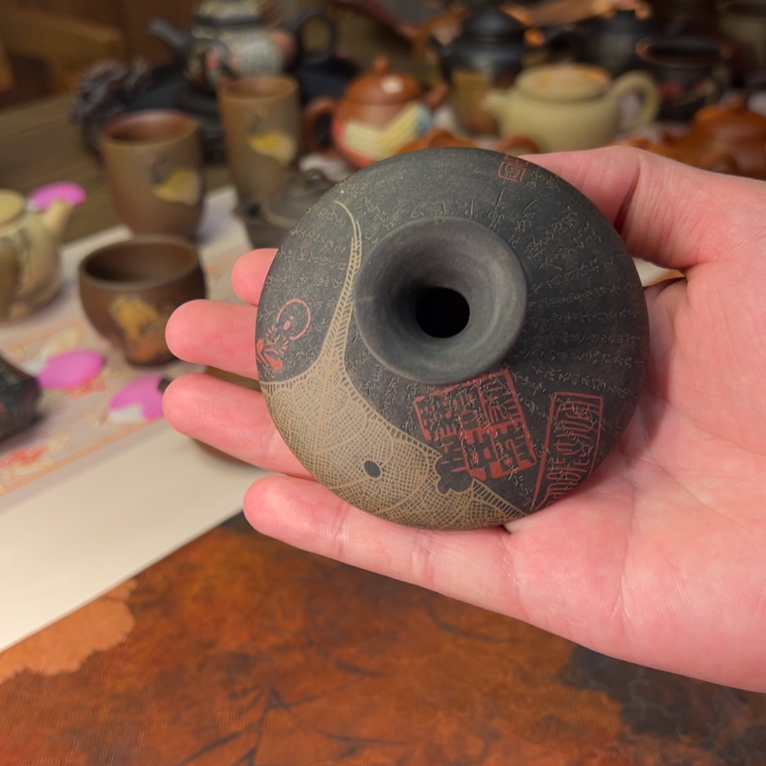 一***走陈老师紫陶盖置花器