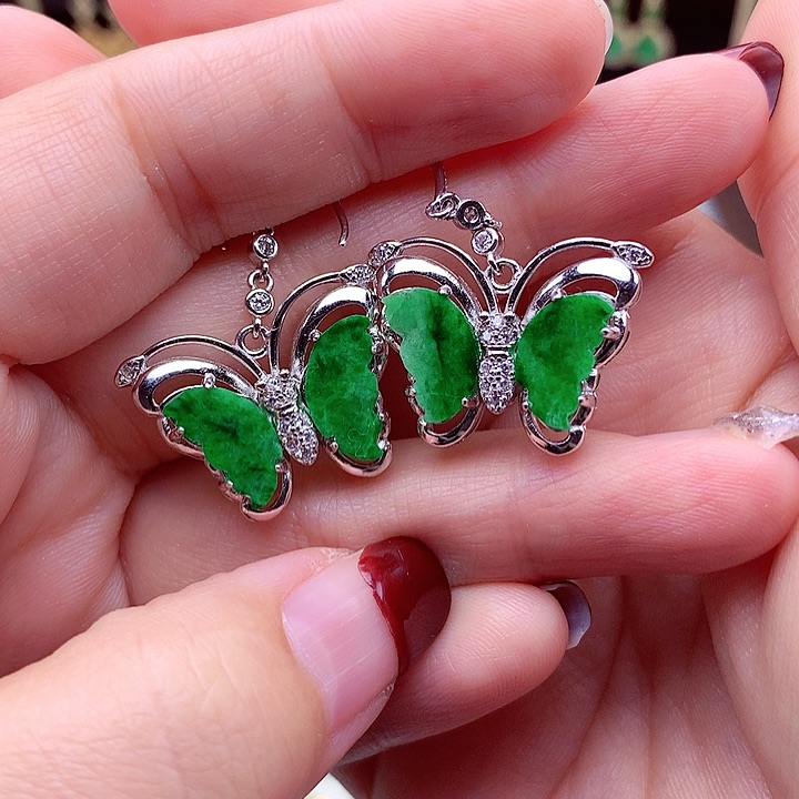 翡翠颈饰银S925镶嵌翡翠