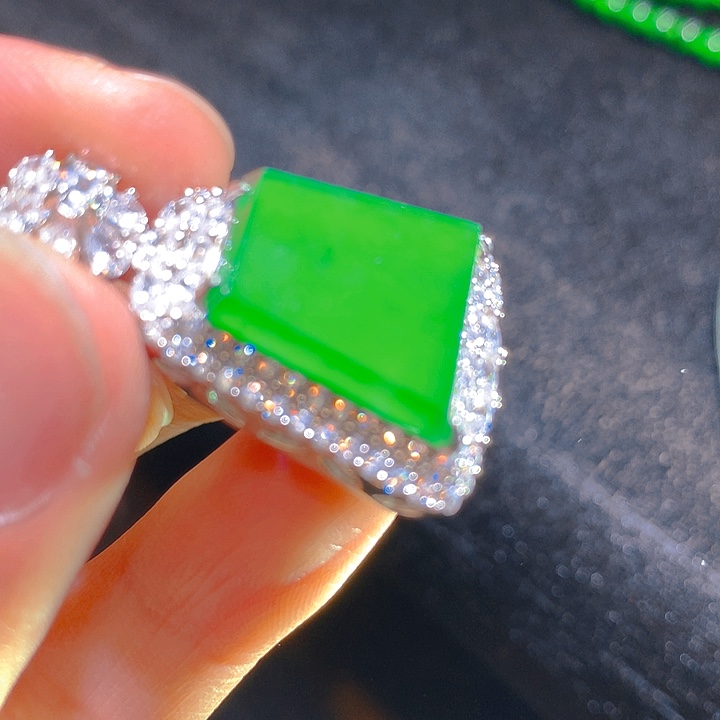 【闪购商品】翡翠颈饰银S925镶嵌翡翠