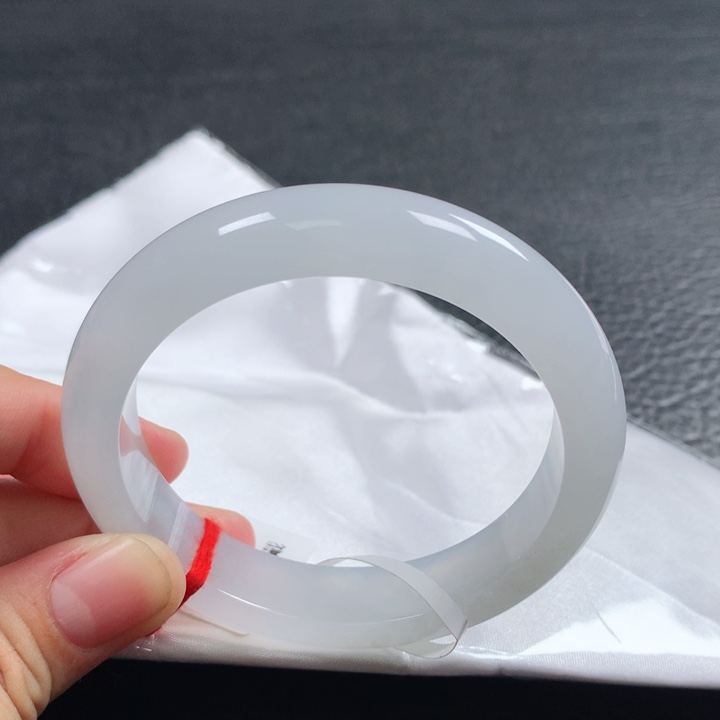 翡翠未镶嵌手镯56圈