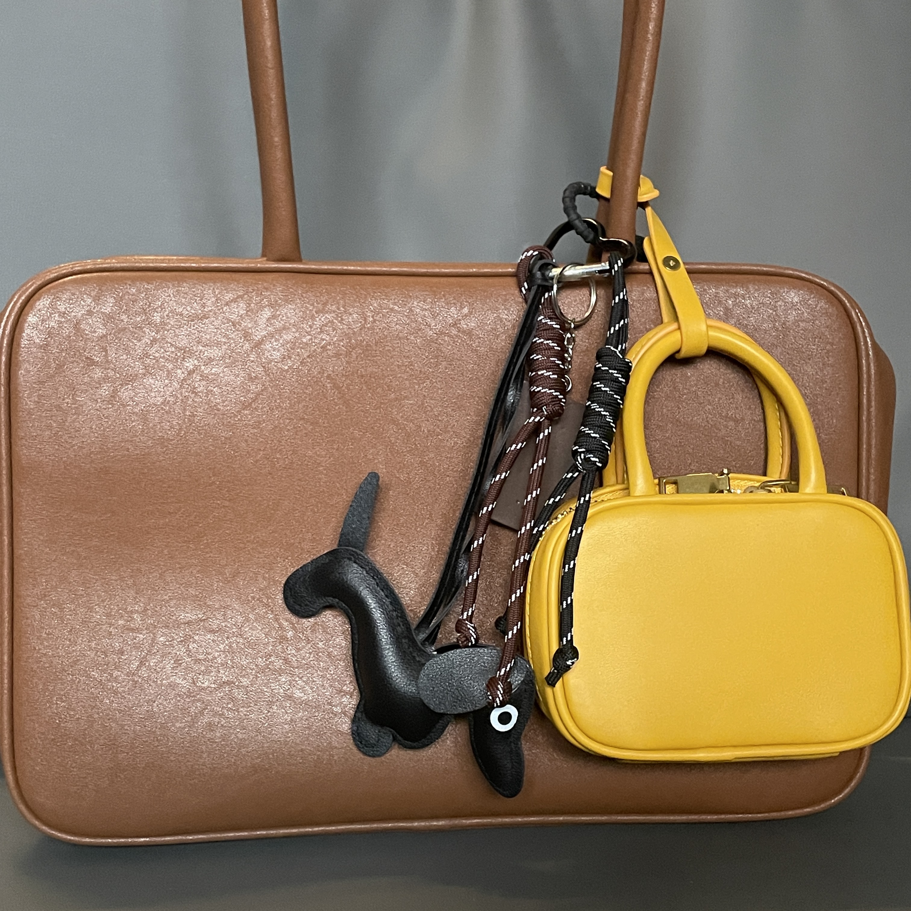 时尚潮流真皮新款女包斜挎包手提包 10854 棕色