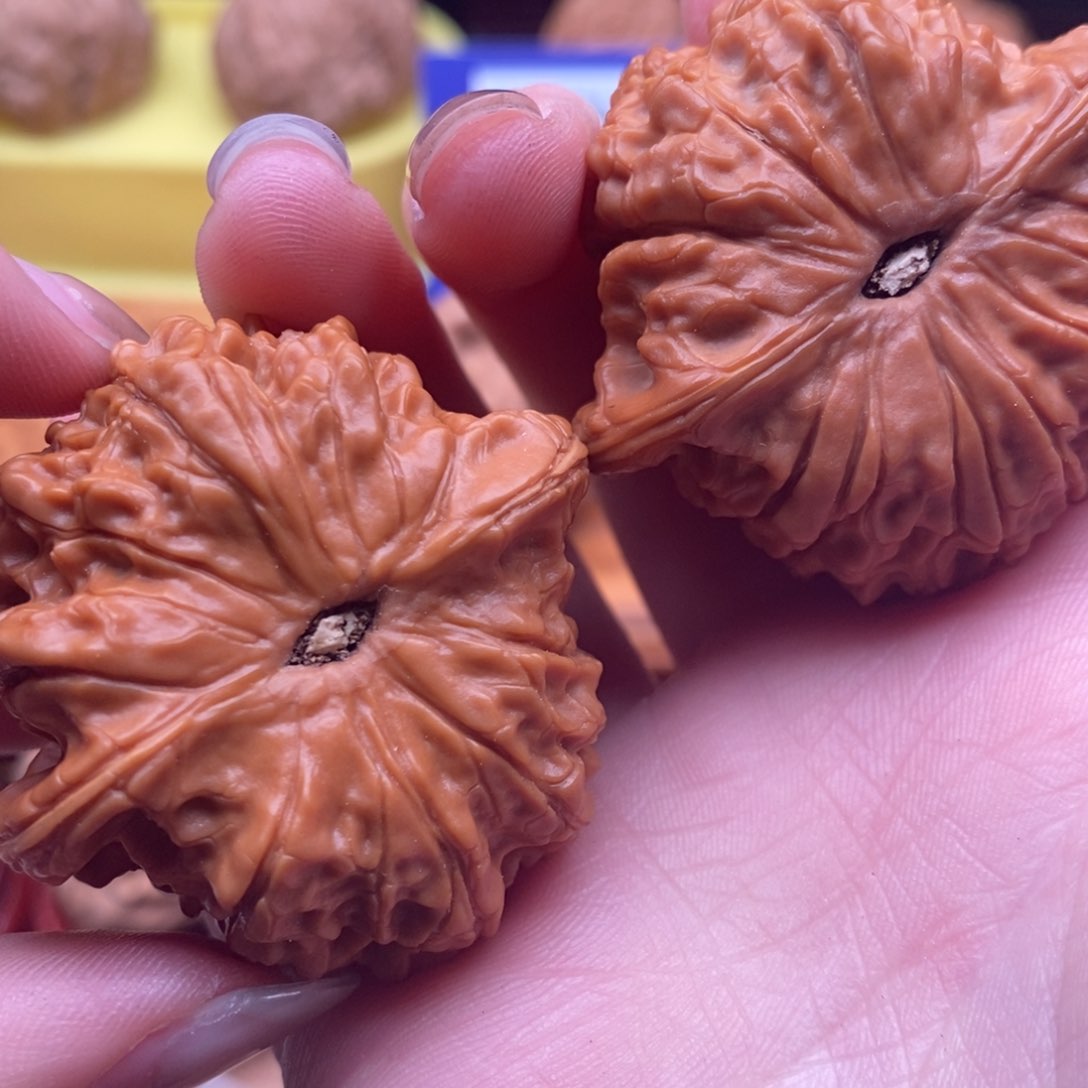 文玩核桃把件裤*?血麒麟