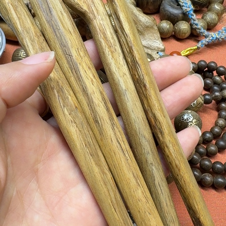 大叶紫檀（黑酸枝木类）