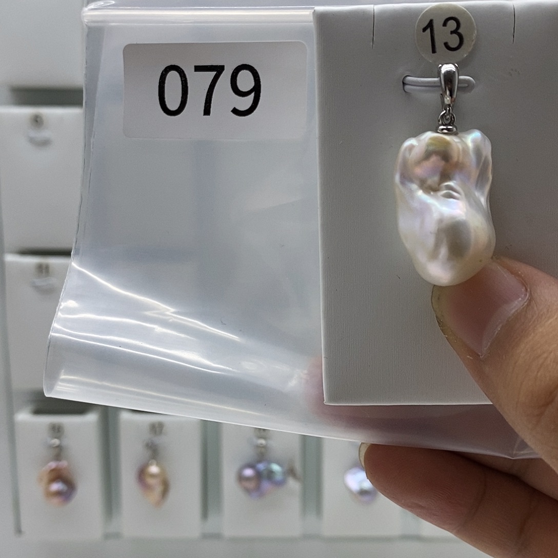 淡水珍珠颈饰合金