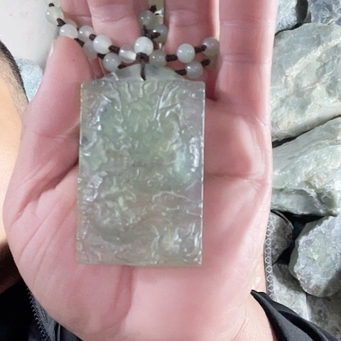 蛇纹石玉未镶嵌珠宝奇石