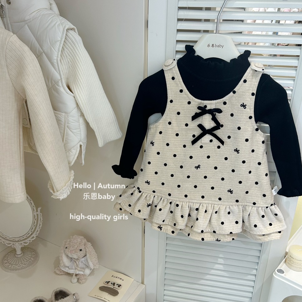 现秋冬【乐恩童装】女童季新款米色波点背心加绒裙黑色毛衣两件套