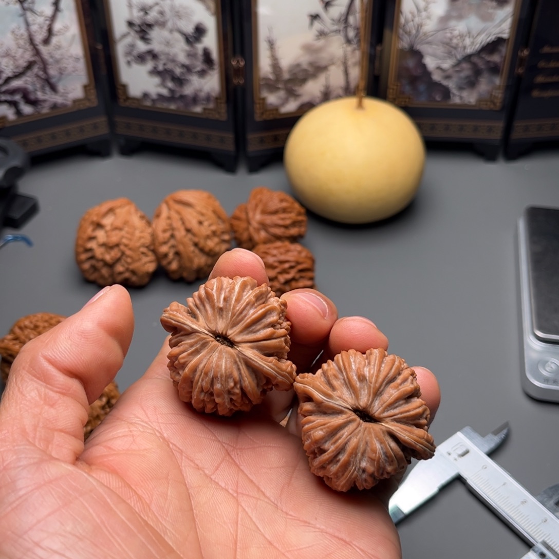 N***大文玩核桃吊坠41尺全品四座楼