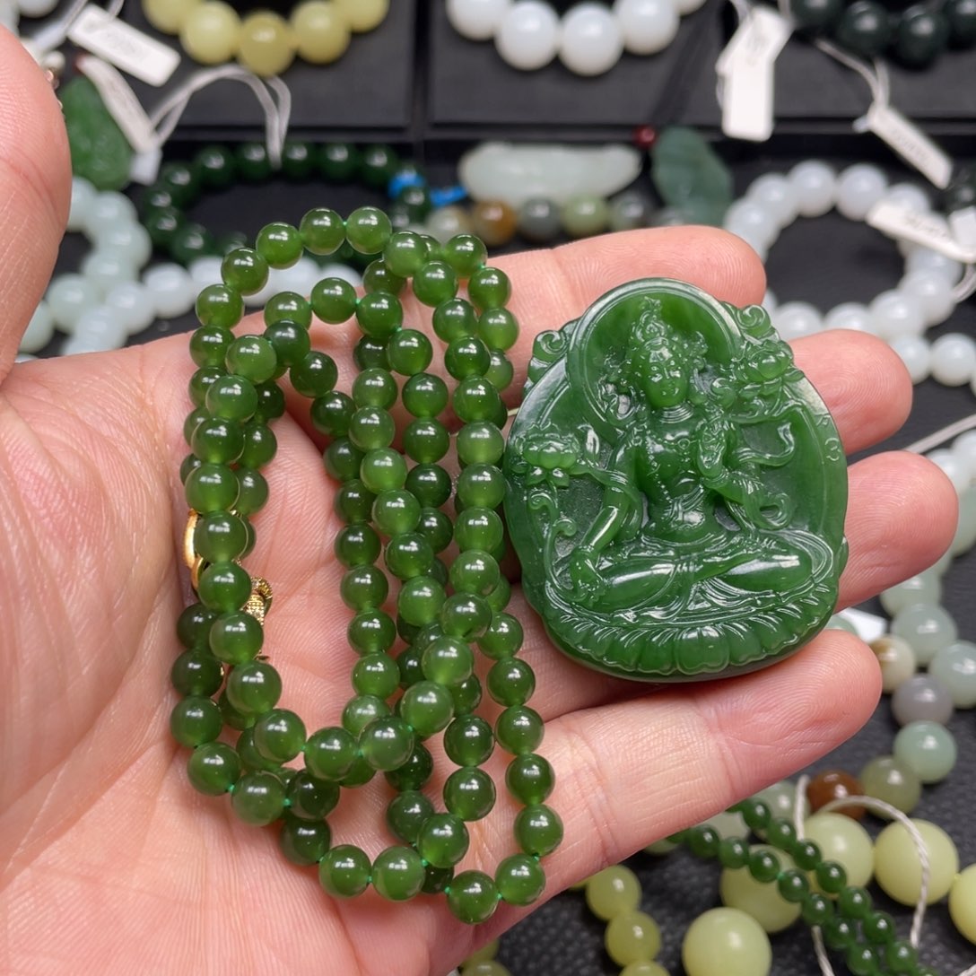 和田玉未镶嵌颈饰