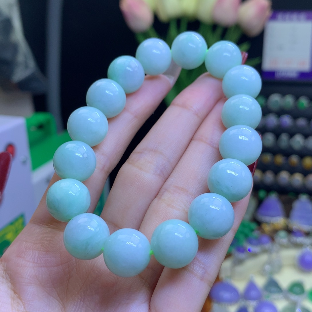 翡翠颈饰未镶嵌天然