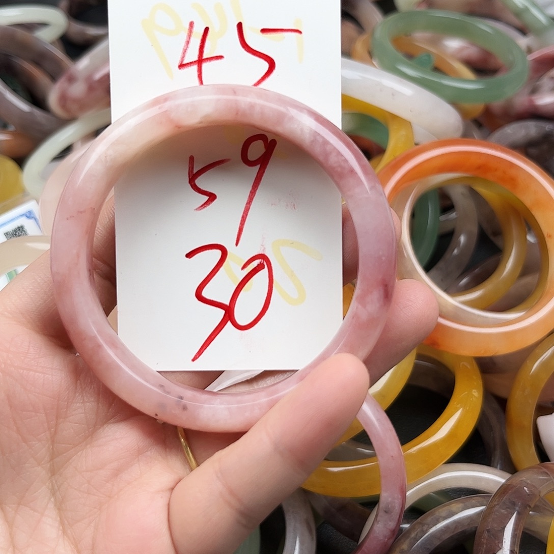 石英质玉未镶嵌手镯45