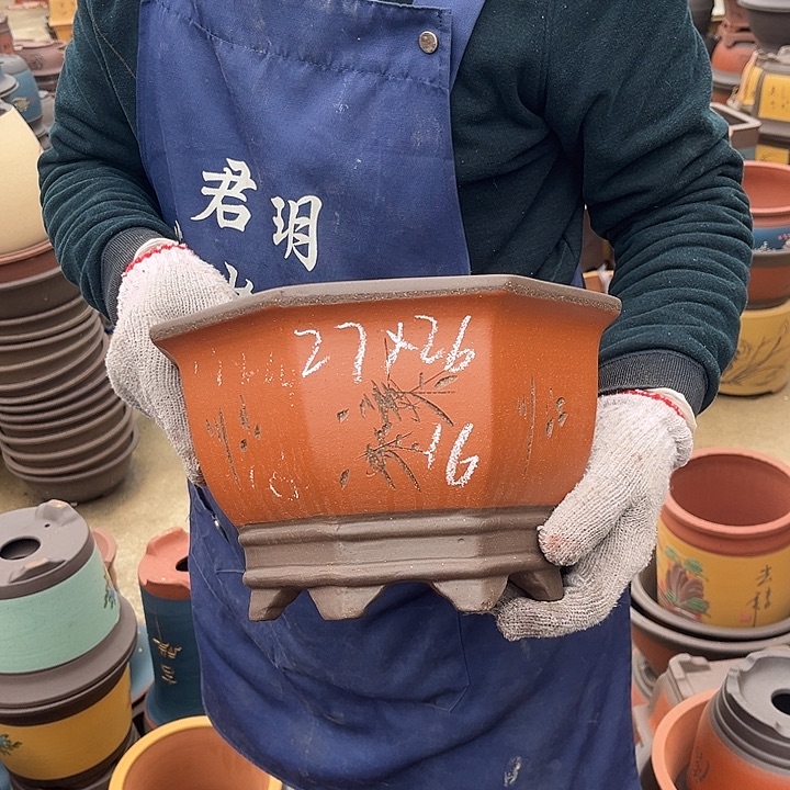 紫砂花盆是指利用花盆