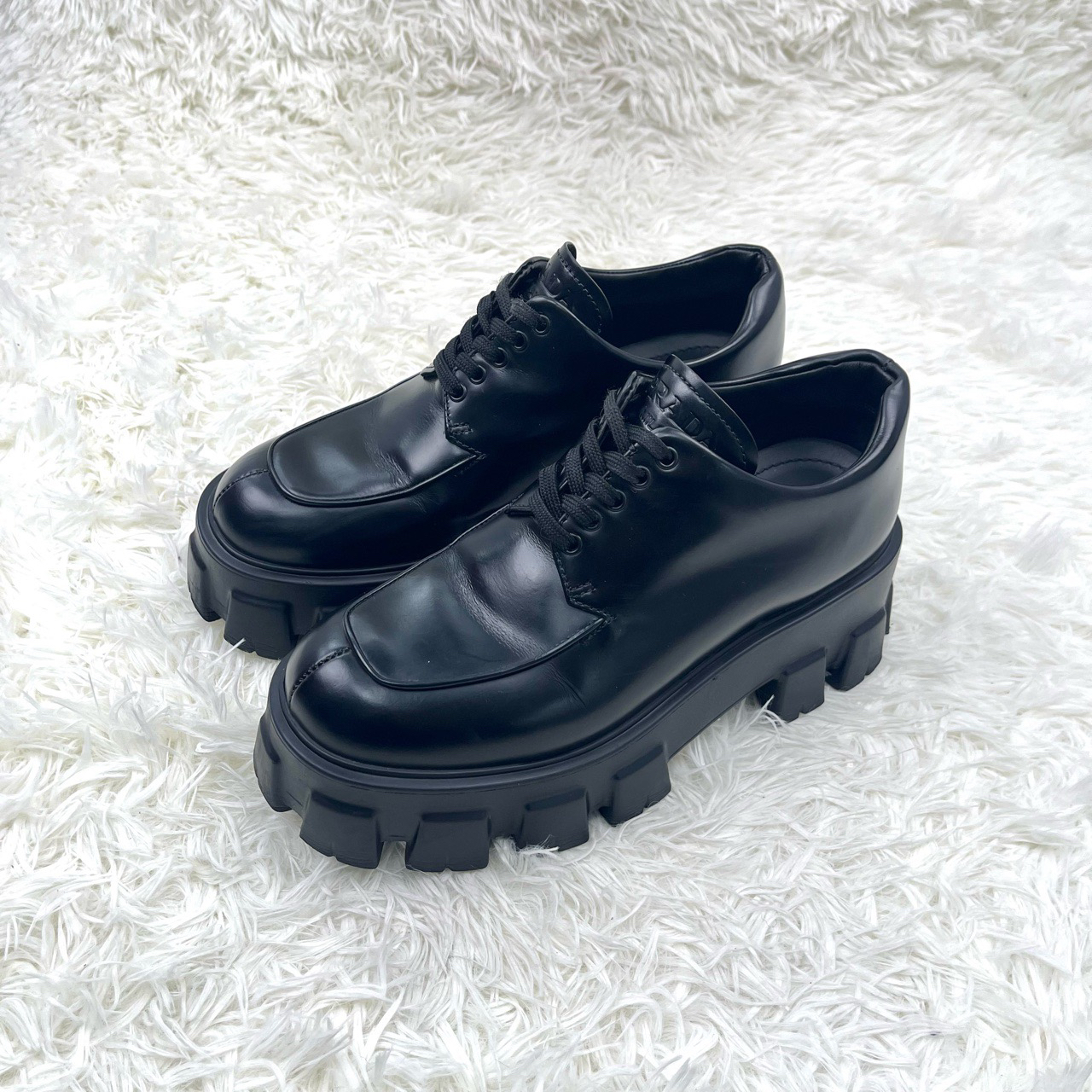 95新 Prada/普拉达 厚底齿轮乐福鞋黑色 36.5码 12490386