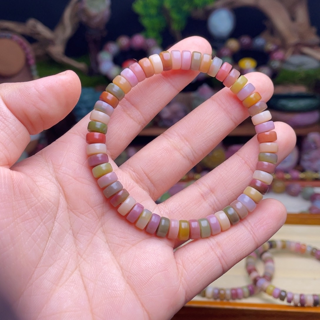 玛瑙/玉髓珠宝半成品未镶嵌郭*媛盐源玛瑙隔片手串