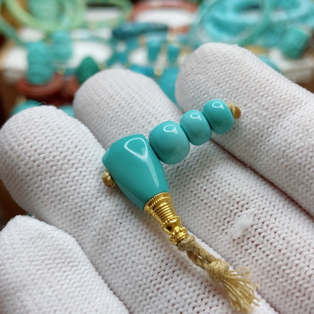 绿松石珠子18K金镶嵌