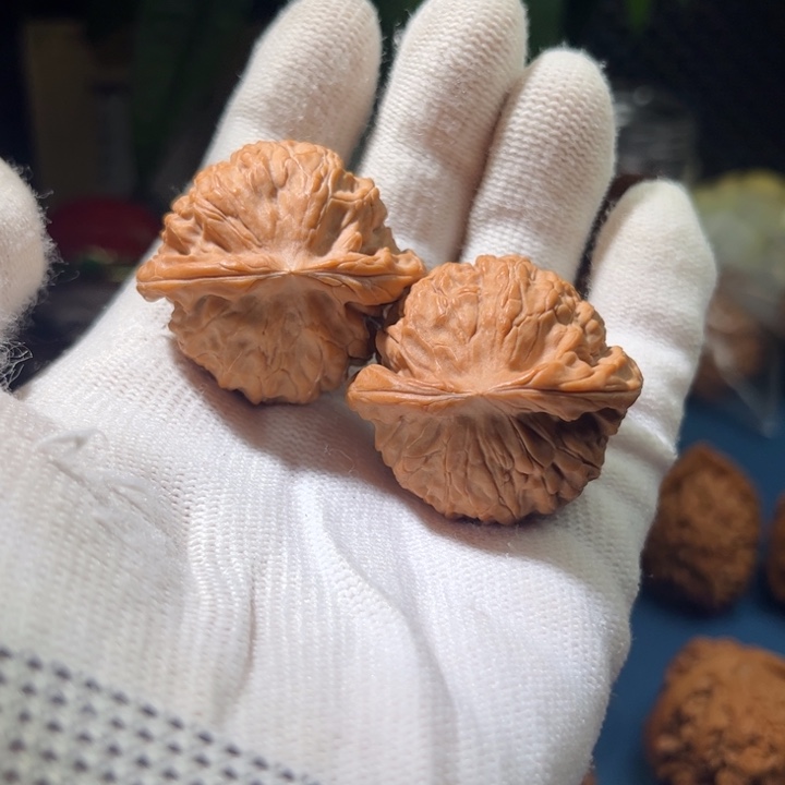 文玩核桃吊坠熟****/秦公子