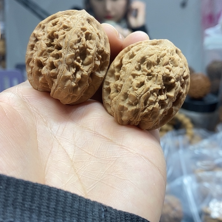 文玩核桃把件36红锦鲤油