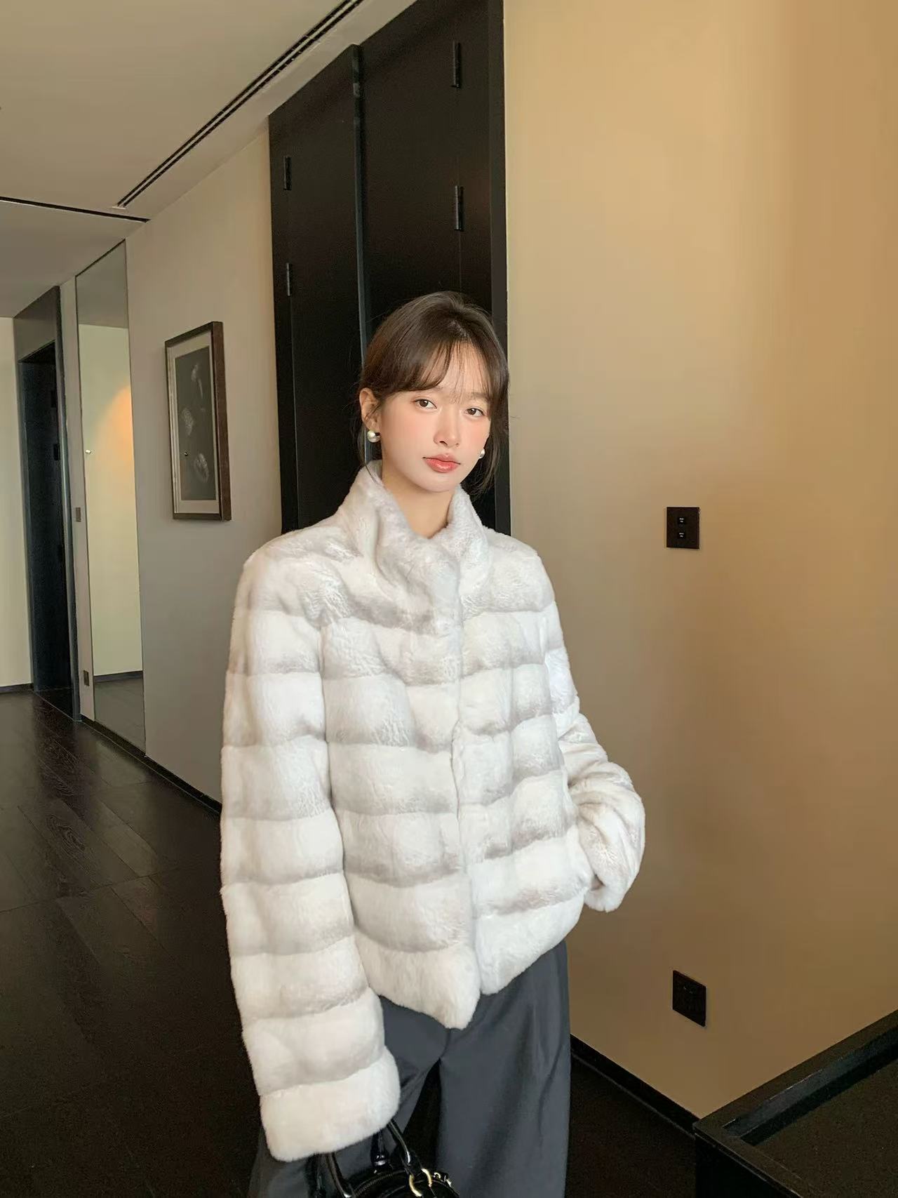 2025新款冬季外套女獭兔皮草整皮皮草年轻毛毛大衣立领保暖-2D701