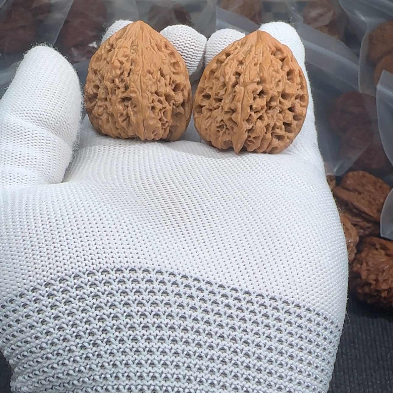 【闪购商品】文玩核桃把件高炮南疆