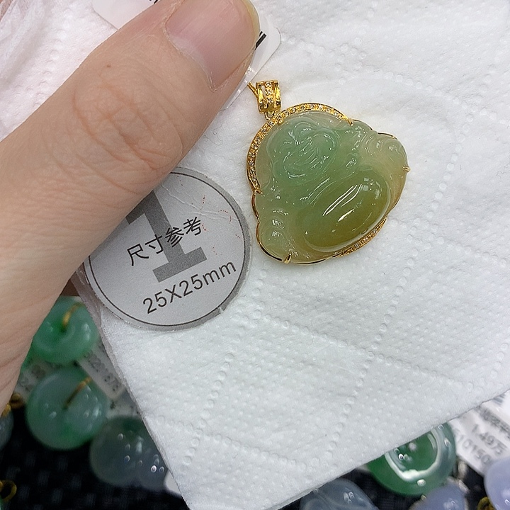 颈饰18K金镶嵌翡翠1335678999