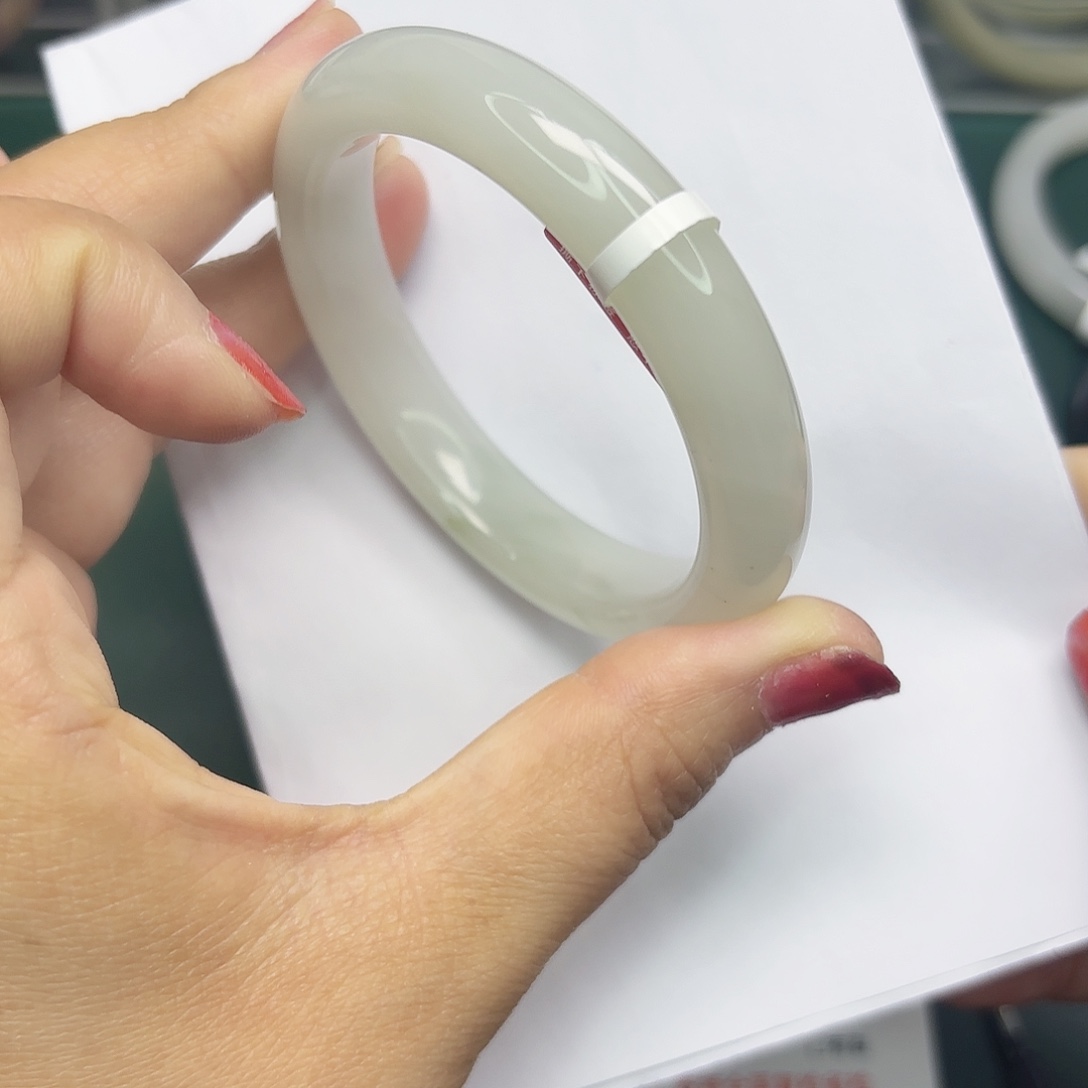 石英质玉未镶嵌手镯118/56