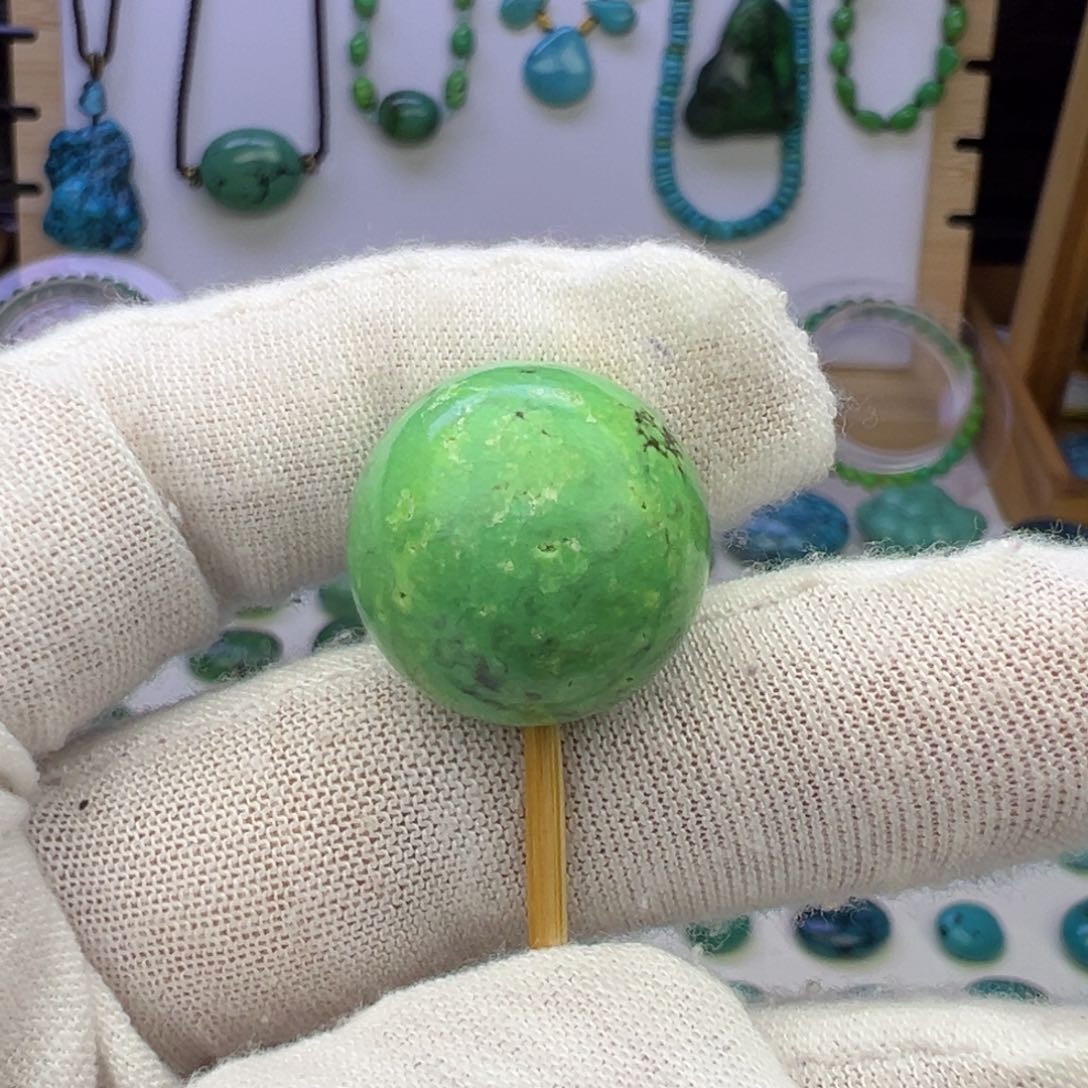 菜籽黄圆珠18.6mm兰