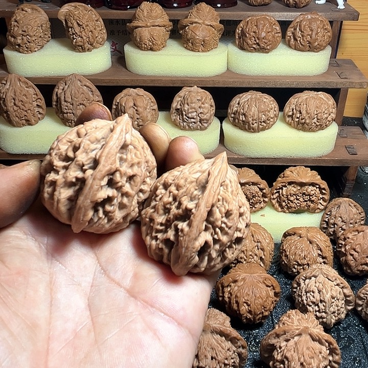 【闪购商品】把件文玩核桃好***刘麦穗虎头