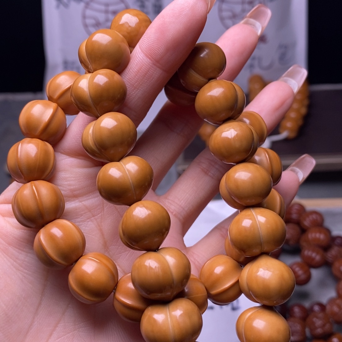 ᯤ***⁺手串文玩核桃光面屁桃鲨鱼