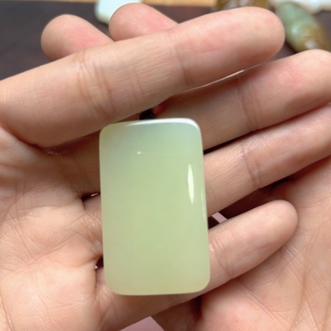 和田玉吊坠未镶嵌