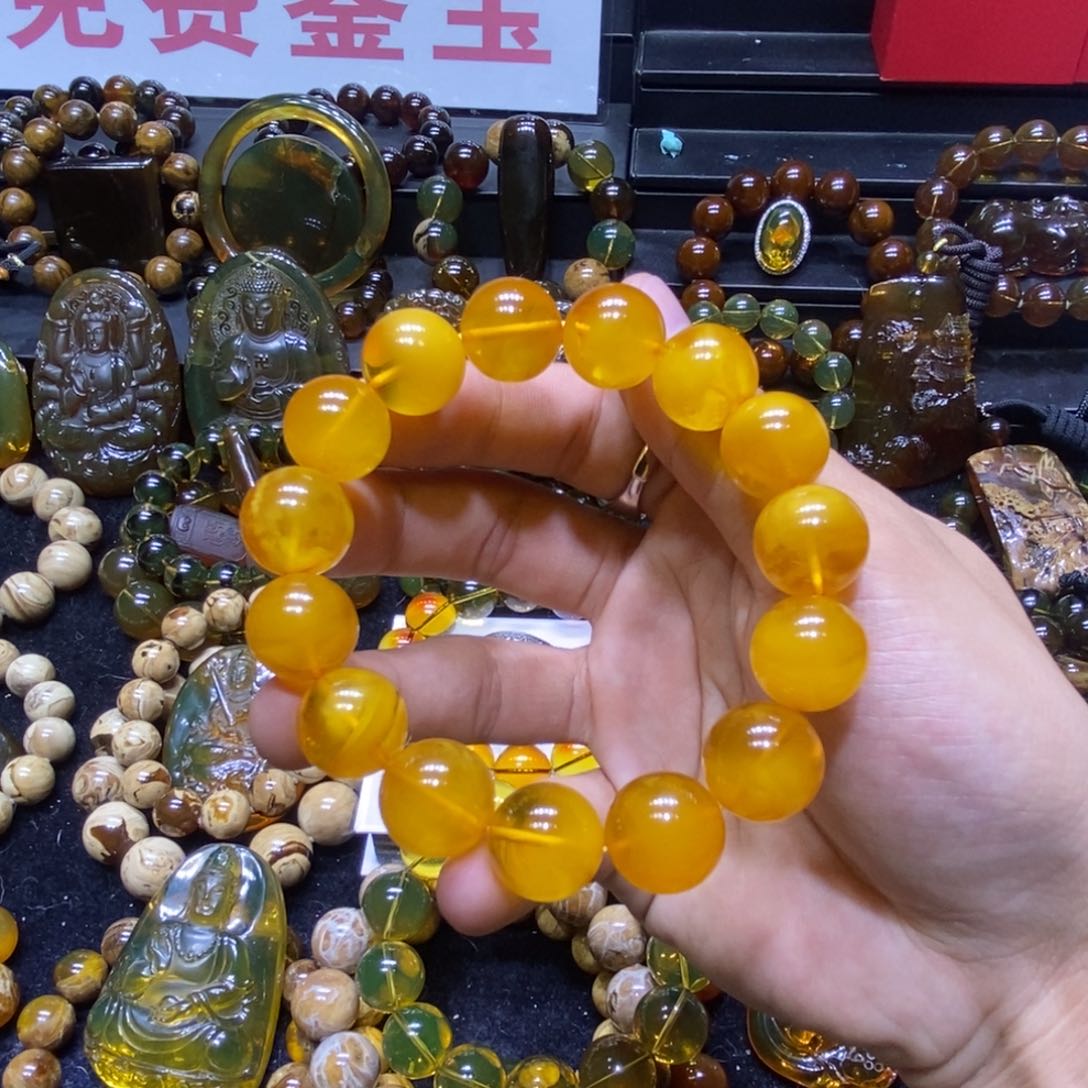 未镶嵌琥珀珠宝奇石