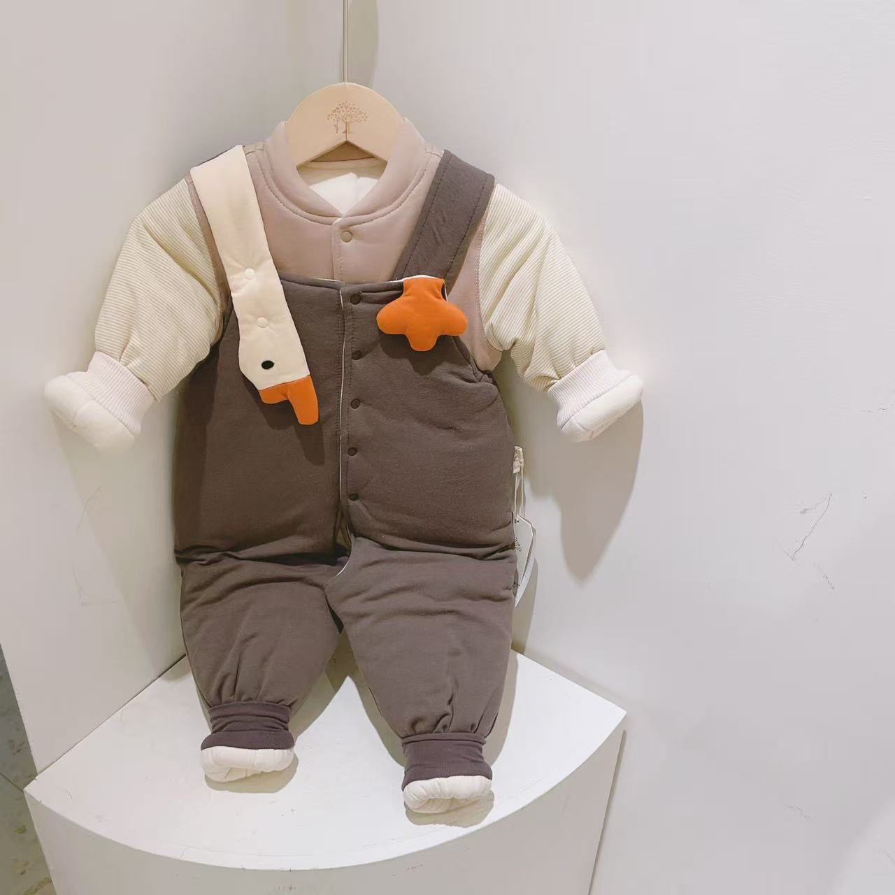 许愿树新款婴幼儿400克开档背带裤套装