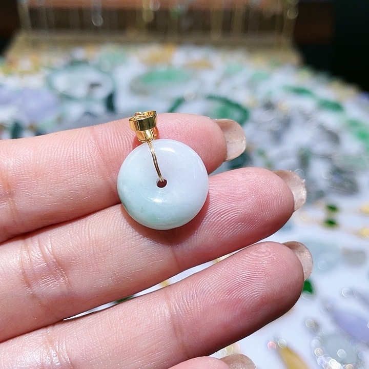 翡翠未镶嵌颈饰天然翡翠