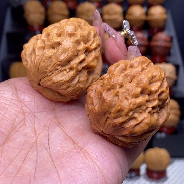 文玩核桃把件龙钾55号