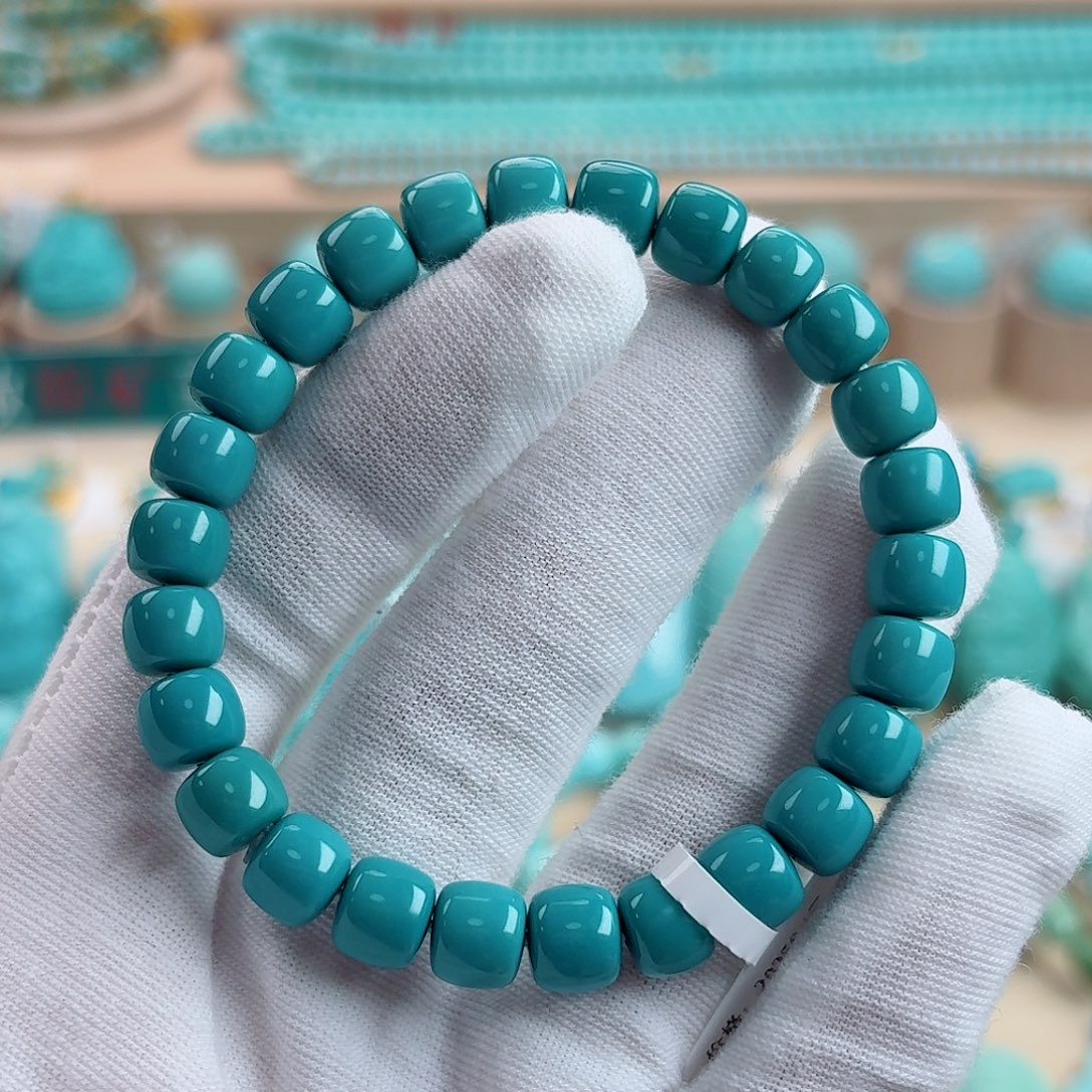 绿松石未镶嵌珠宝奇石（泡油）