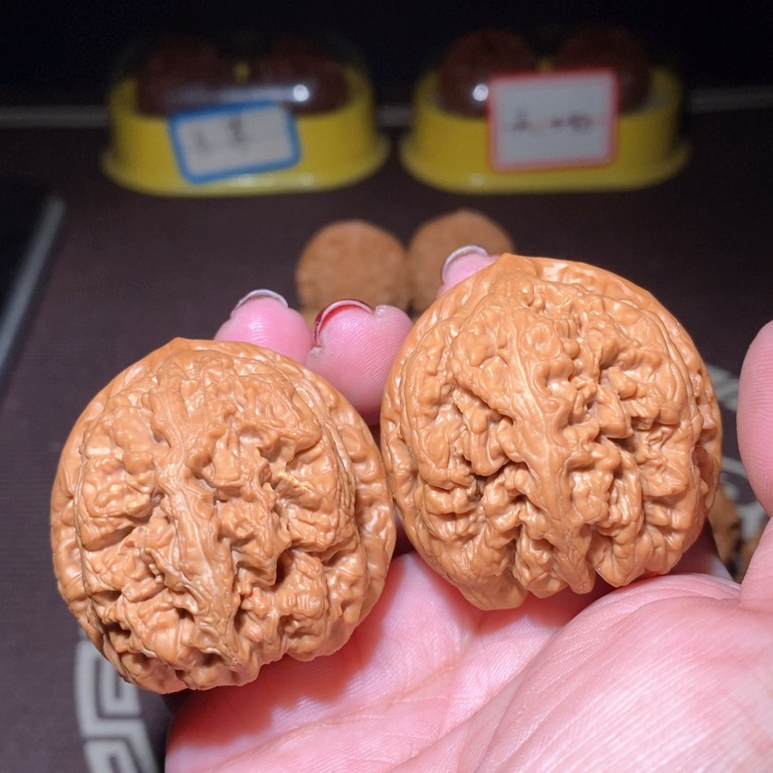 文玩核桃把件粗筋